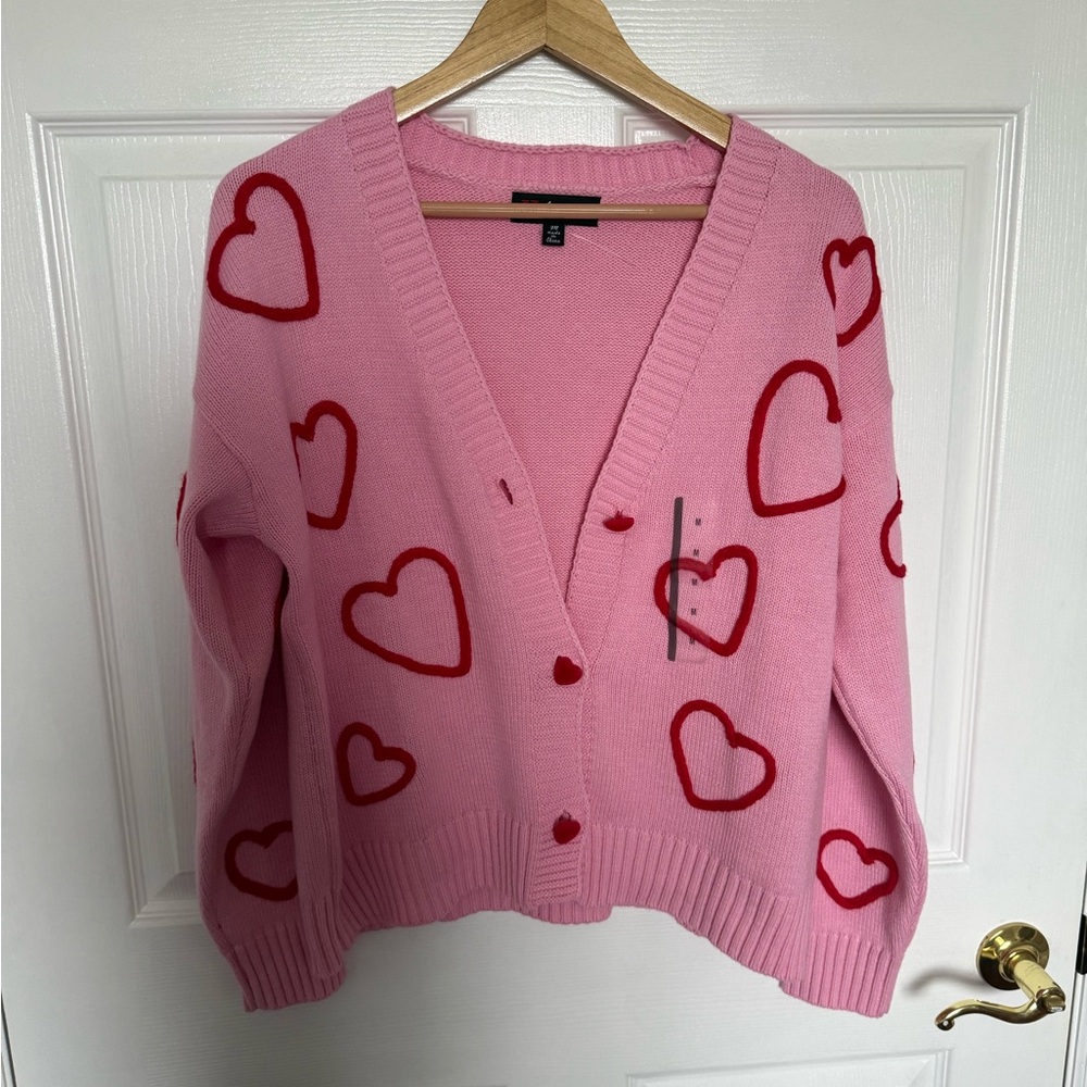 💕 NWOT Valentines Day Pink Cardigan with Red Heart Pattern
